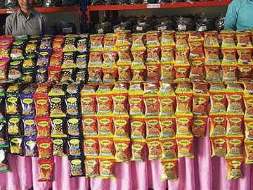 Free Distribution of Vadalia Foods in Ganesh Mahotsav at Nadiad, Gujarat